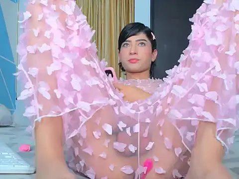 isabellaqueens online show from October 31, 7:54 pm