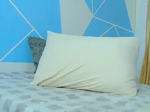 isabellaqueens online show from December 5, 9:12 pm