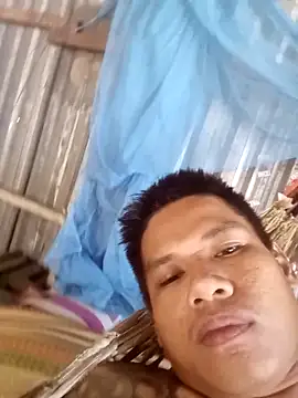 Snapshot of Dothanhthuan555 chatting on March 1, 7:19 am Dothanhthuan555 online show from March 1, 7:19 am