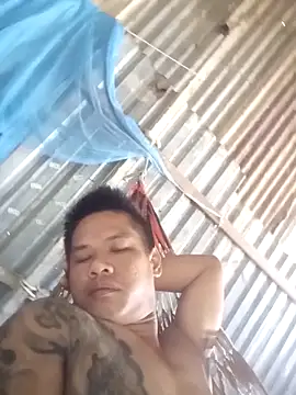 Snapshot of Dothanhthuan555 chatting on February 28, 4:01 am Dothanhthuan555 online show from February 28, 4:01 am