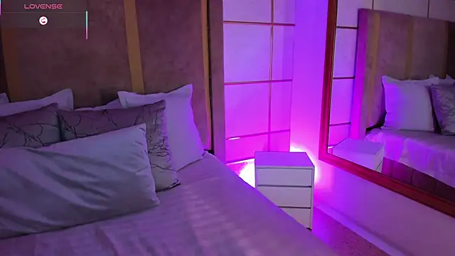 lyrabellini online show from November 14, 11:36 am