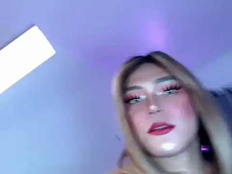Snapshot of maria_ysabella chatting on October 19, 8:28 am maria ysabella online show from October 19, 8:28 am