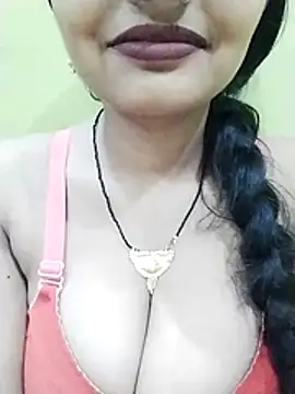 kiara-simmi online show from November 6, 1:48 pm