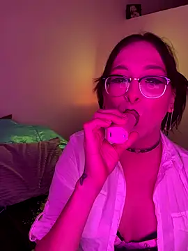 MiniMonroe online show from October 15, 6:11 am