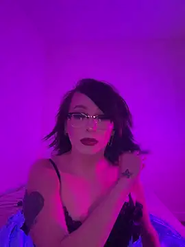 MiniMonroe online show from October 12, 1:56 pm