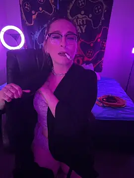 MiniMonroe online show from October 20, 8:37 am