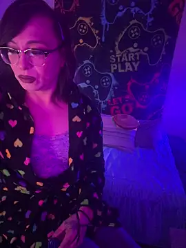 MiniMonroe online show from October 21, 4:45 am