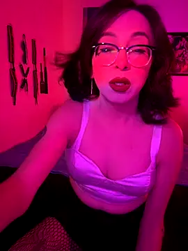 MiniMonroe online show from December 5, 12:04 pm