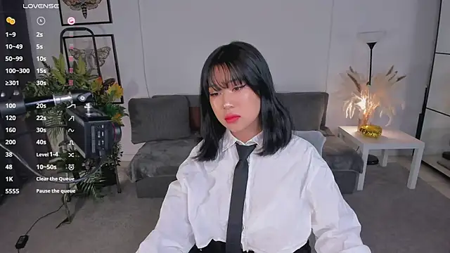 Erika Kim online show from January 17, 6:39 am