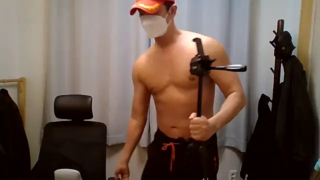 redcap1111 online show from November 8, 9:35 am