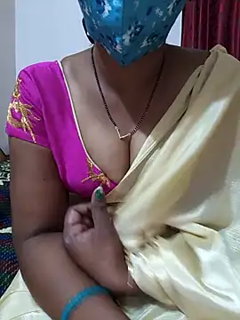 Snapshot of Best_Kannada_Couple chatting on October 14, 5:35 pm Best Kannada Couple online show from October 14, 5:35 pm