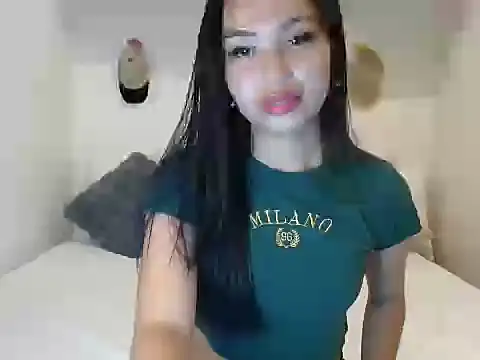 ItsXxxcole3 online show from May 12, 4:35 pm