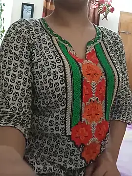 Snapshot of Tanha18 chatting on June 12, 6:16 pm Tanha18 online show from June 12, 6:16 pm