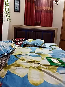 Tanha18 online show from April 14, 4:12 pm