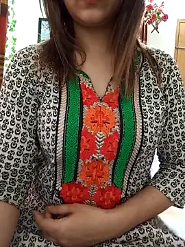 Tanha18 online show from May 19, 1:56 am
