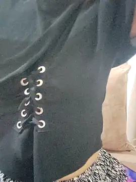 Tanha18 online show from February 14, 12:27 pm