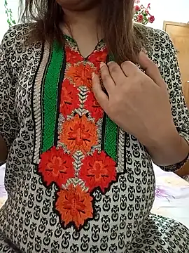 Tanha18 online show from May 19, 12:59 am
