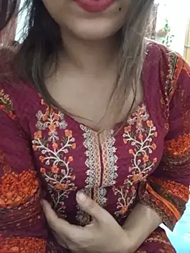 Snapshot of Tanha18 chatting on July 10, 4:40 pm Tanha18 online show from July 10, 4:40 pm