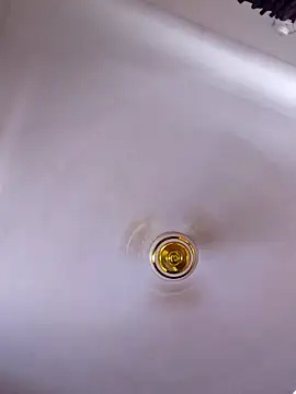 Tanha18 online show from February 26, 9:20 am