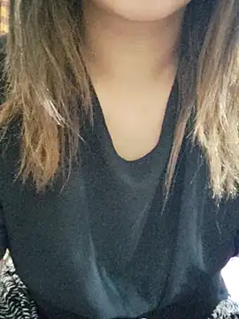 Tanha18 online show from February 12, 12:32 am