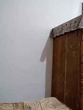 Tanha18 online show from December 4, 6:45 am