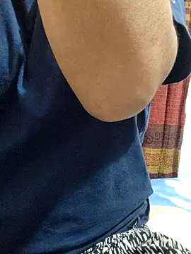 Tanha18 online show from January 19, 12:25 am