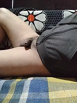 Snapshot of axel-spr chatting on February 17, 4:10 am axel-spr online show from February 17, 4:10 am