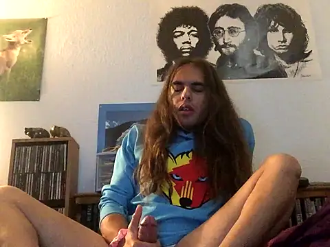 Snapshot of Feetwolf0 chatting on October 24, 8:30 pm Feetwolf0 online show from October 24, 8:30 pm
