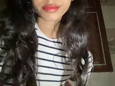 Snapshot of youngriri2 chatting on October 23, 1:43 pm youngriri2 online show from October 23, 1:43 pm