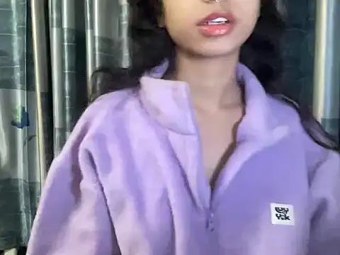 Snapshot of youngriri2 chatting on November 14, 7:56 am youngriri2 online show from November 14, 7:56 am