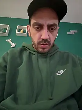 AlexGogo23 online show from December 14, 1:49 pm