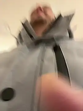 Snapshot of AlexGogo23 chatting on February 10, 12:04 pm AlexGogo23 online show from February 10, 12:04 pm