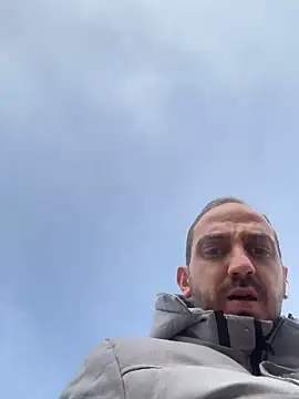 Snapshot of AlexGogo23 chatting on February 8, 2:37 pm AlexGogo23 online show from February 8, 2:37 pm