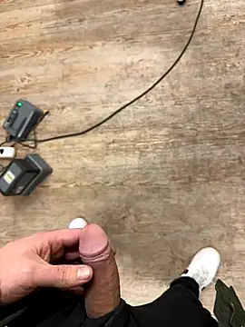 AlexGogo23 online show from November 20, 7:47 pm