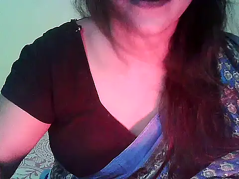 Snapshot of Model_Srinika chatting on October 24, 8:24 am Model Srinika online show from October 24, 8:24 am