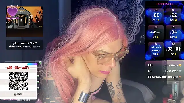 Snapshot of Glow92 chatting on October 19, 1:30 am Glow92 online show from October 19, 1:30 am