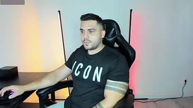 Snapshot of Danielbateson chatting on October 13, 10:28 am Danielbateson online show from October 13, 10:28 am