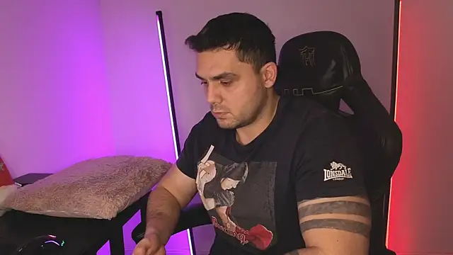 Snapshot of Danielbateson chatting on January 7, 2:00 pm Danielbateson online show from January 7, 2:00 pm