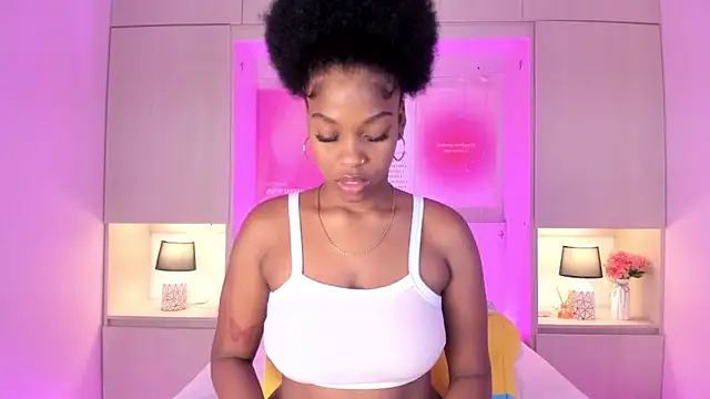 Snapshot of MaraBaker chatting on October 28, 12:04 pm MaraBaker online show from October 28, 12:04 pm