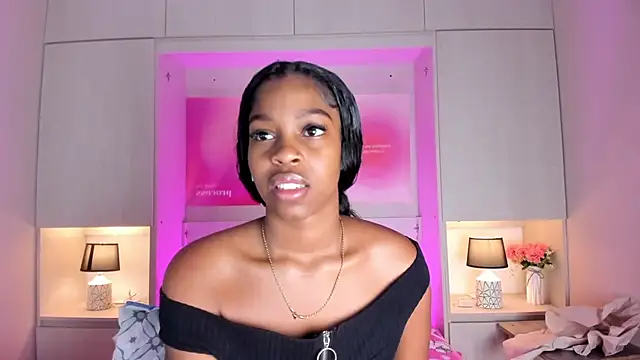 Snapshot of MaraBaker chatting on November 30, 12:39 pm MaraBaker online show from November 30, 12:39 pm