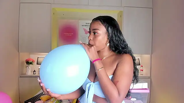 MaraBaker online show from January 13, 11:47 am