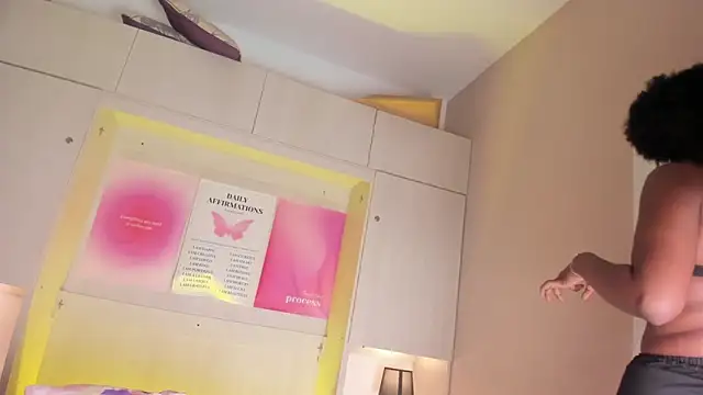 MaraBaker online show from February 24, 12:06 pm