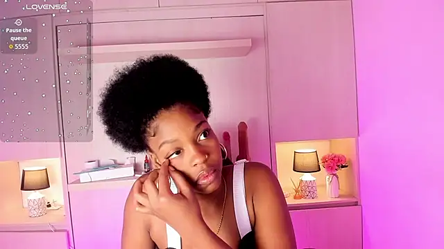 Snapshot of MaraBaker chatting on November 1, 12:10 pm MaraBaker online show from November 1, 12:10 pm