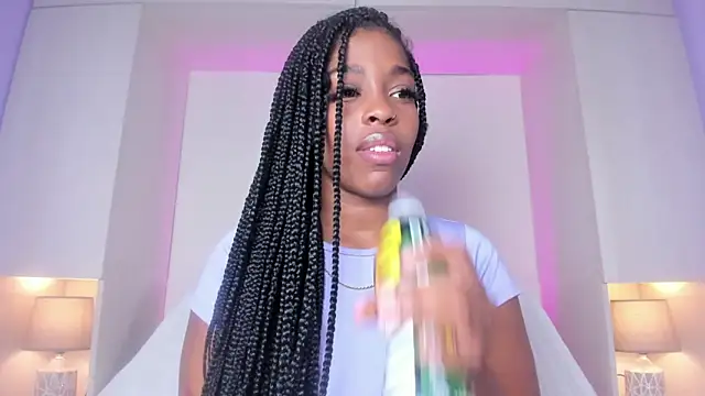 Snapshot of MaraBaker chatting on October 22, 3:50 am MaraBaker online show from October 22, 3:50 am