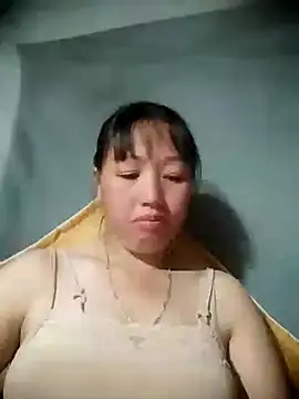 Snapshot of Yanmey chatting on November 25, 11:21 am Yanmey online show from November 25, 11:21 am