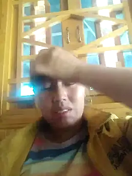 Snapshot of Yanmey chatting on December 2, 4:58 am Yanmey online show from December 2, 4:58 am