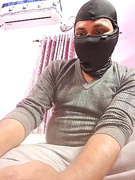 Pinky 1369 online show from January 8, 4:13 pm