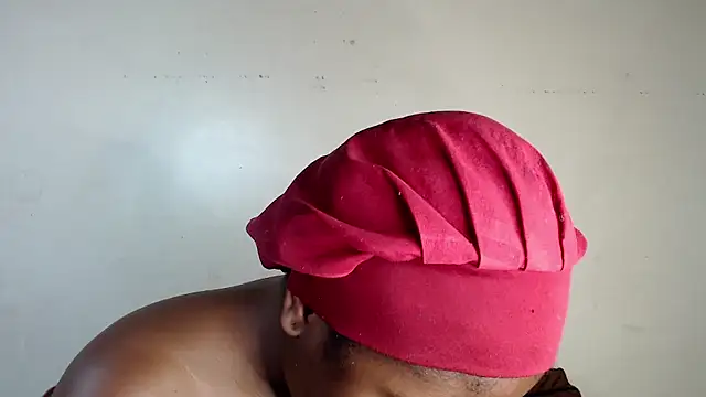 Yolaqueen04 online show from November 16, 9:19 pm