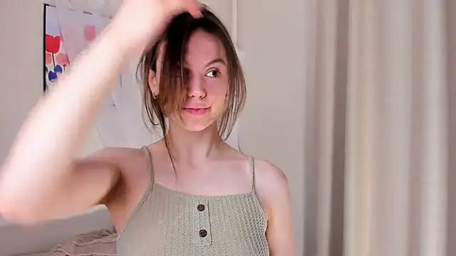 Snapshot of sweet_and_flirt chatting on February 28, 7:52 am sweet and flirt online show from February 28, 7:52 am