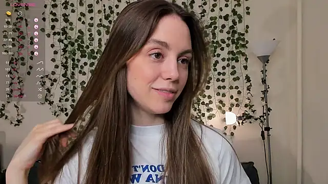 sweet and flirt online show from November 7, 7:57 am